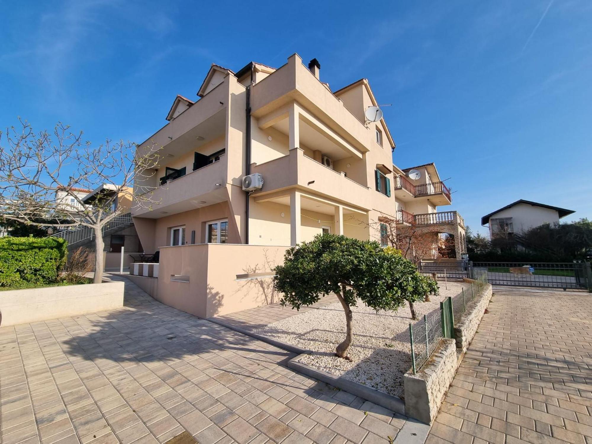 Gracienda Apartment Bilice Exterior photo